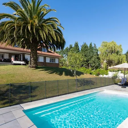 Apartment Stylish With A Pool Gijon