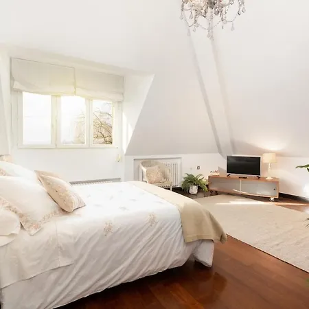 Apartment Stylish With A Pool Gijon