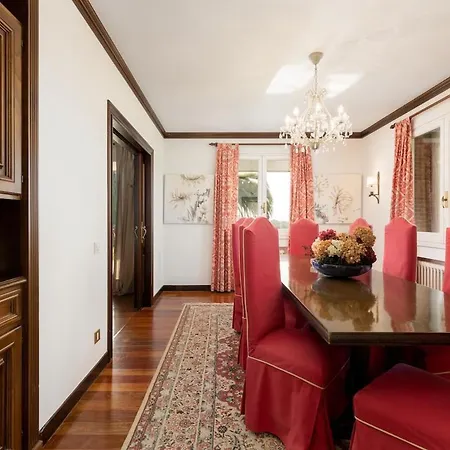 Stylish With A Pool Apartment Gijon
